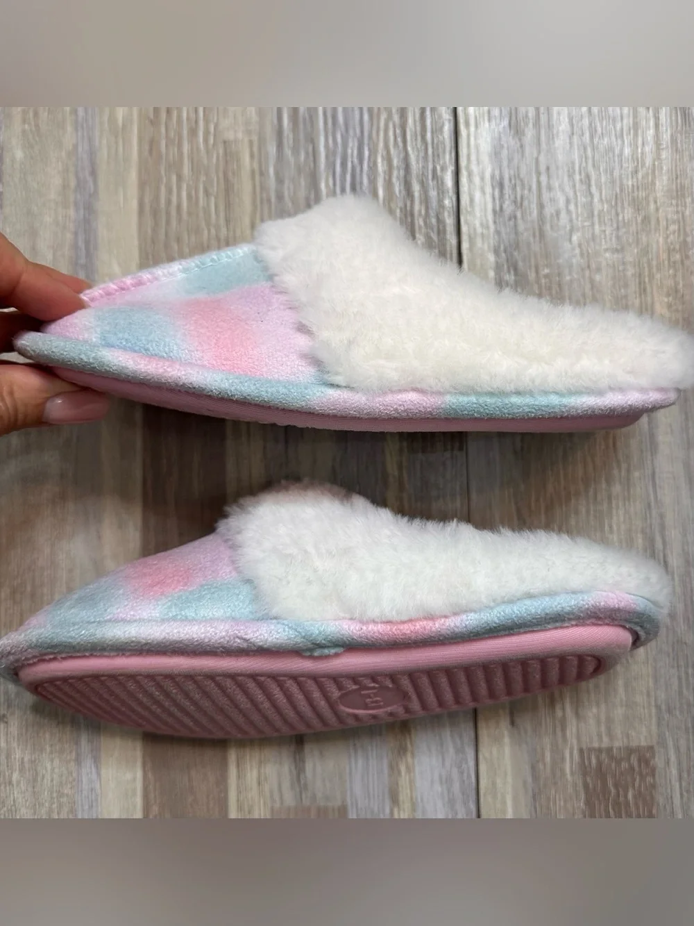 Little Girl Fuzzy Pastel Tie-Dye Cozy House Slippers Size Youth 13-1